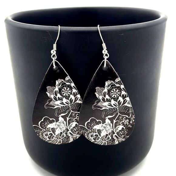 2 PAIR of Black and White Teardrop Leather Floral Design Earrings - Picture 2 of 4